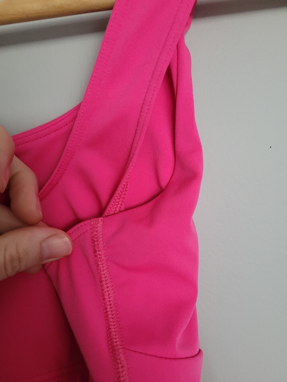 Gymshark Longline Medium Impact Sports Bra Hot Pink - Picture 4 of 6